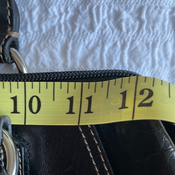 Black genuine leather shoulder bag w contrast white stitching. Brand unknown🖤 - Picture 10 of 12